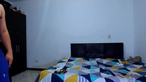 Snapshot of diiego_xxx chatting on 03-25-26, 04:13 diiego_xxx online show from 03-25-26, 04:13