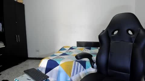 Snapshot of diiego_xxx chatting on 04-06-26, 05:47 diiego_xxx online show from 04-06-26, 05:47