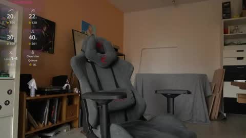 Snapshot of dilanmoritz chatting on 05-04-26, 03:57 Dilan online show from 05-04-26, 03:57
