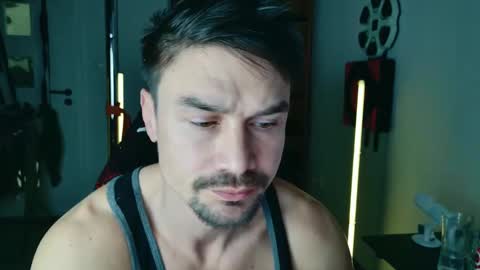 Snapshot of dilldoeass chatting on 02-16-25, 05:37 Dario Dolce online show from 02-16-25, 05:37