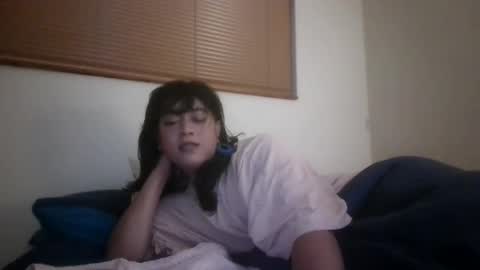 Snapshot of dimbobo2x chatting on 09-18-25, 11:07 Roxxie Cleopatra online show from 09-18-25, 11:07