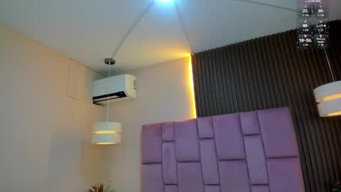 Snapshot of diosa_cristal chatting on 04-29-26, 03:10 Cristal online show from 04-29-26, 03:10