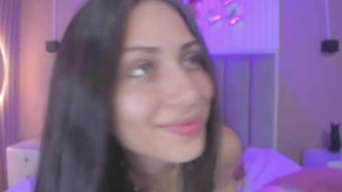 Snapshot of diosa_cristal chatting on 05-13-26, 05:16 Cristal online show from 05-13-26, 05:16