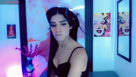 Diosiris Riannys online show from 04-06-26, 07:37