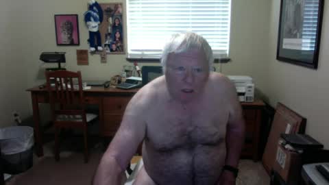 Snapshot of dirtrider195080438 chatting on 06-15-26, 07:49 dirtrider195080438 online show from 06-15-26, 07:49
