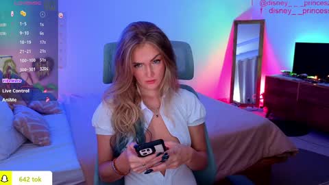 JASMINE online show from 04-24-26, 01:02