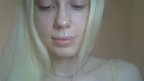 DitaMilton online show from 03-24-26, 08:36