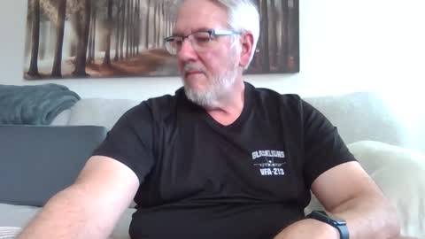 divadsialb online show from 03-22-26, 06:44