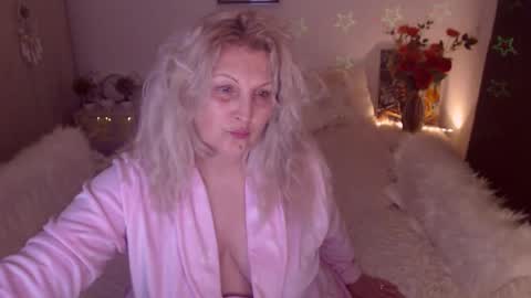 Snapshot of divineblond chatting on 02-21-26, 09:16 Alexxa online show from 02-21-26, 09:16