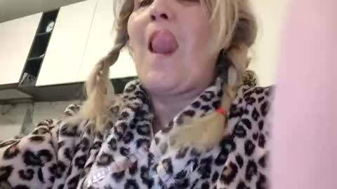 Snapshot of divineblond chatting on 03-13-26, 12:50 Alexxa online show from 03-13-26, 12:50