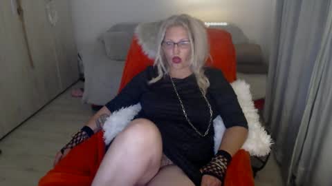 Alexxa online show from 05-20-26, 12:17