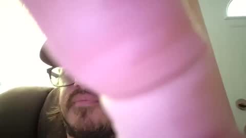 Snapshot of divorcedstoner420 chatting on 07-15-26, 09:31 divorcedstoner420 online show from 07-15-26, 09:31