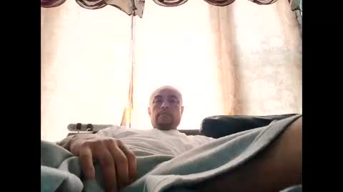 Snapshot of dixienormes chatting on 03-22-26, 09:18 dixienormes online show from 03-22-26, 09:18