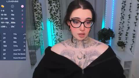 dixipixi_ online show from 03-22-26, 05:44