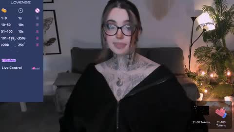 dixipixi_ online show from 04-16-26, 06:03