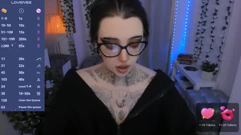 dixipixi_ online show from 06-04-26, 06:19