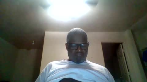 djbignuttsbrownass24 online show from 10-03-25, 03:36