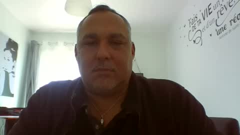 Snapshot of djeauzy77 chatting on 04-16-26, 12:17 djeauzy77 online show from 04-16-26, 12:17