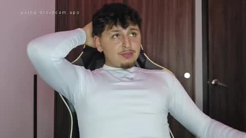 Snapshot of djsex_yerknox chatting on 05-25-26, 11:44 yerknox online show from 05-25-26, 11:44
