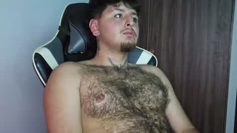 Snapshot of djsex_yerknox chatting on 06-18-26, 11:20 yerknox online show from 06-18-26, 11:20