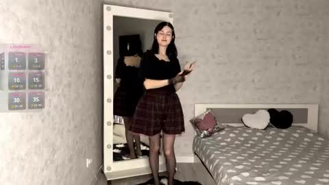 Annie PVT IS OPEN online show from 11-09-25, 09:02