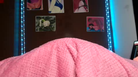 Snapshot of doeschi_fox chatting on 07-22-26, 11:07 doeschi_fox online show from 07-22-26, 11:07