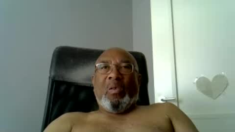 Snapshot of dofrank969 chatting on 07-19-26, 10:41 dofrank969 online show from 07-19-26, 10:41