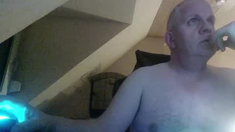 doggy2629 online show from 12-20-25, 05:31