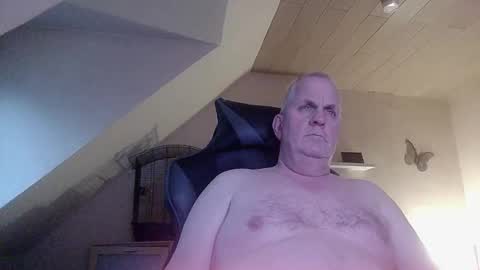 doggy2629 online show from 02-06-26, 04:32