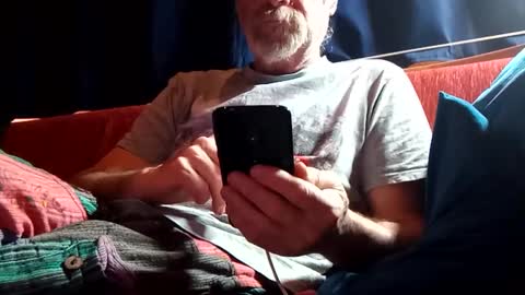 doghouseblue online show from 02-13-25, 03:24