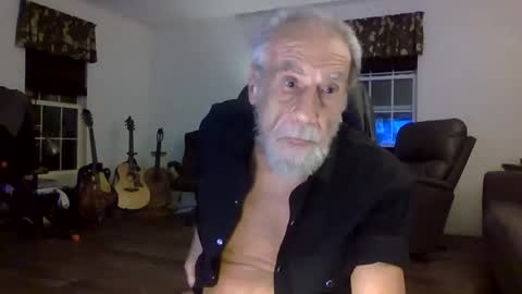 dogluc7 online show from 02-20-26, 06:26