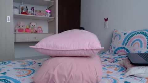 Dolcevainin online show from 01-11-26, 05:18