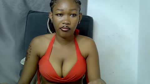 Snapshot of dollyplum chatting on 07-16-26, 08:09 Cushey online show from 07-16-26, 08:09