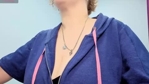 Snapshot of doloressea chatting on 02-22-26, 04:57 DoloresSea online show from 02-22-26, 04:57