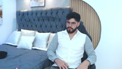domboy  online show from 05-12-26, 09:56