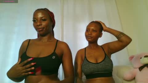 Snapshot of domecesy chatting on 07-17-26, 11:28 Amarie noels online show from 07-17-26, 11:28