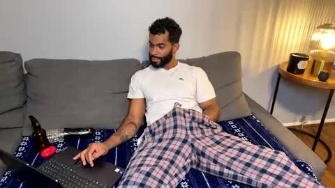 Domi online show from 04-18-26, 11:49