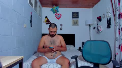 CRISTIAN Y FERNEY online show from 03-26-26, 02:11