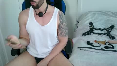 DominatedTitan online show from 01-18-26, 04:44