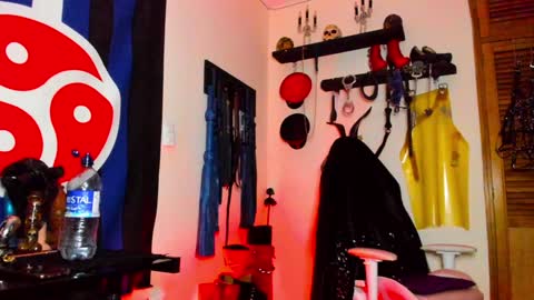 Dom Blue online show from 01-12-25, 09:29