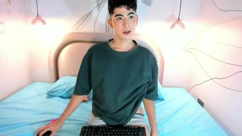 DOMINIC  online show from 07-22-26, 08:33