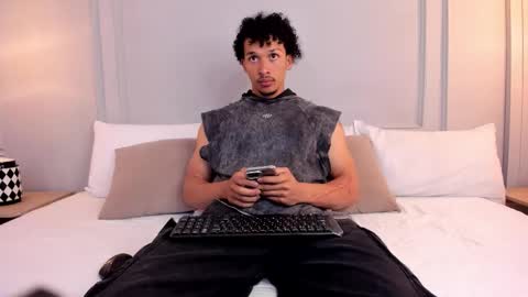 Dominick Star online show from 02-11-26, 12:32