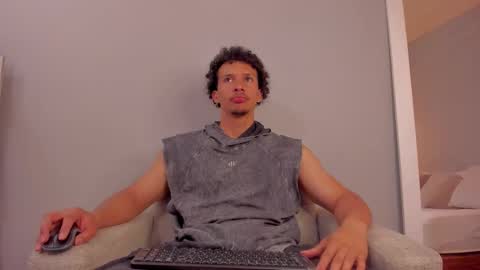 Dominick Star online show from 02-18-26, 03:46