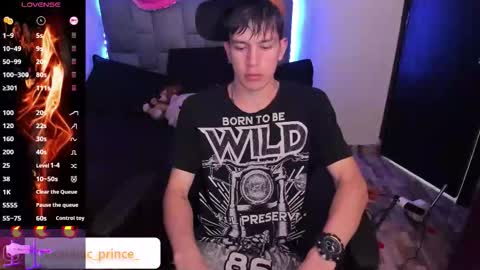 Snapshot of dominicprince chatting on 12-21-25, 02:30 DOMINIC PRINCE online show from 12-21-25, 02:30