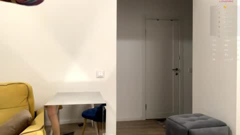 Snapshot of domitilabarrus chatting on 05-08-26, 01:11 Kira online show from 05-08-26, 01:11