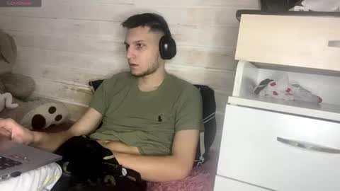 Snapshot of donald_boy chatting on 03-20-26, 11:09 Stephanie and online show from 03-20-26, 11:09