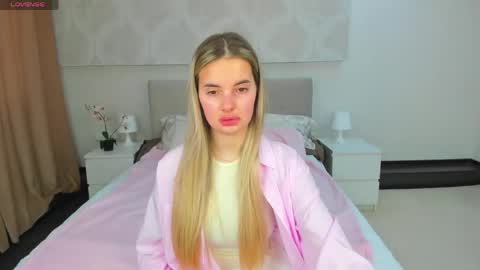 Donna On GMT2 Mon-Fri 3-9 AM online show from 05-26-26, 11:56