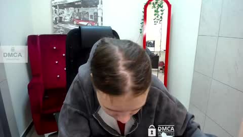 Sia online show from 04-27-26, 12:14