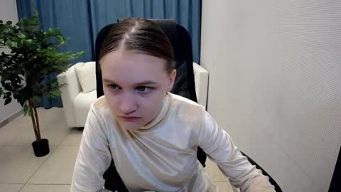 Sia online show from 05-24-26, 06:29