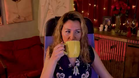 Donna online show from 04-13-26, 07:08